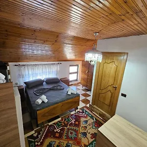 Castle - Inside,voga Guesthause , Krujë Albania