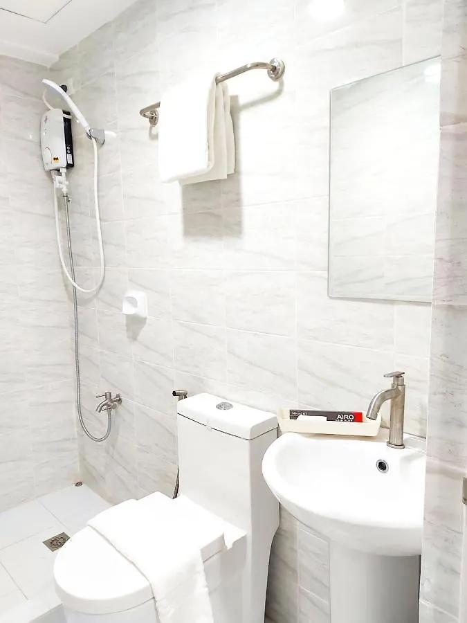 Airobedz Makati - A Value Hotel Manila