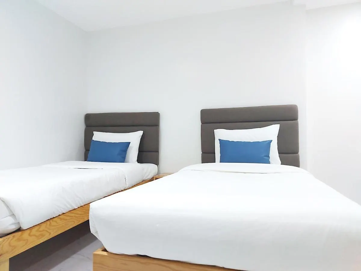 Airobedz Makati - A Value Hotel Manila